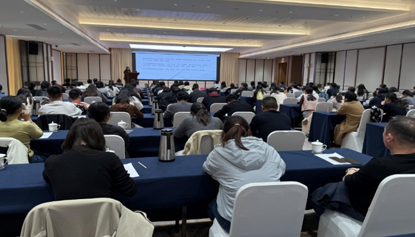 “贸促服务助企行”商事法律宣讲活动走进宿迁